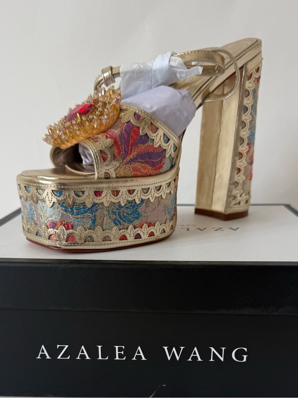Azalea Wang Gold Embroidered Platform Sandal - Gold Multicolor